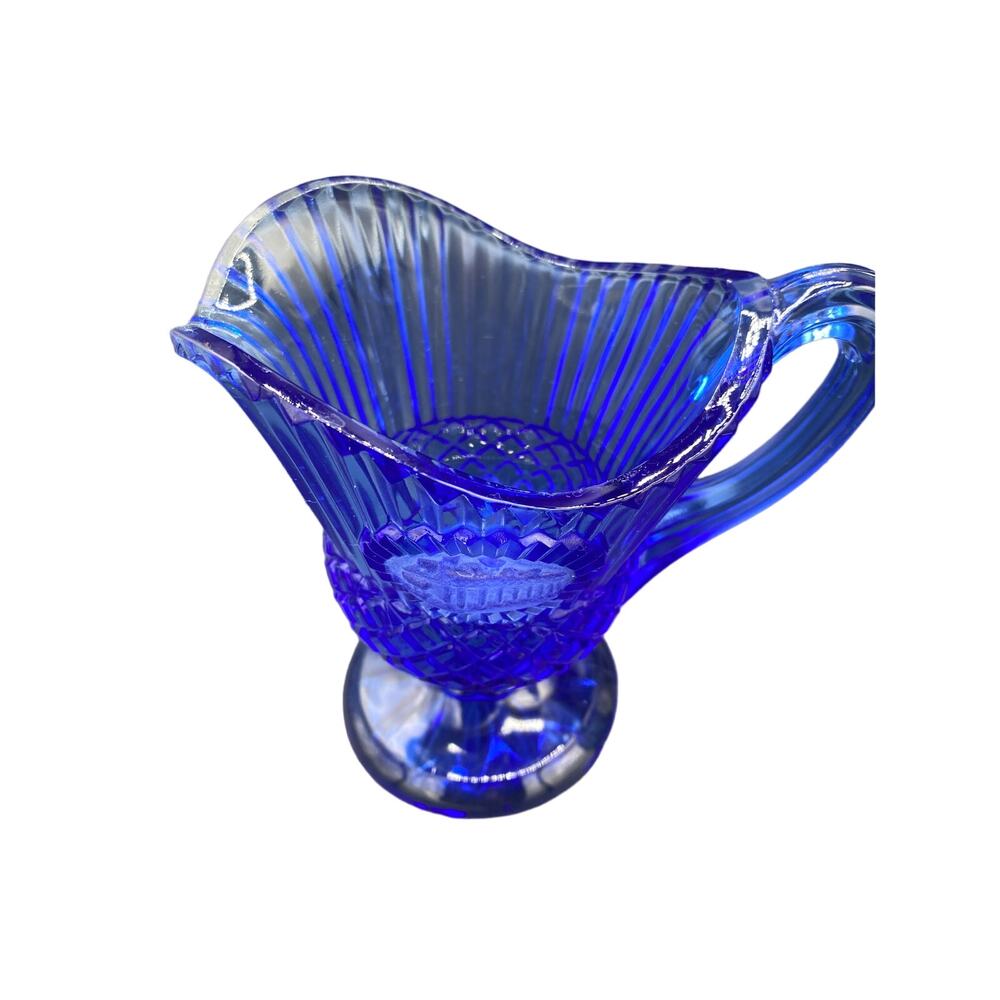 Vtg Avon Cobalt Blue small Pedestal Pitcher Creamer Salt & Pepper Set - Picture 7 of 7